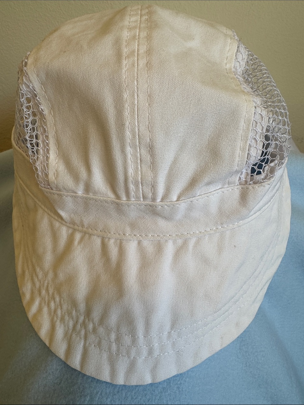 Women's Breathable White Mesh-Panel Sun Cap